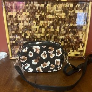Thirty-One Doubke zip crossbody NWOT